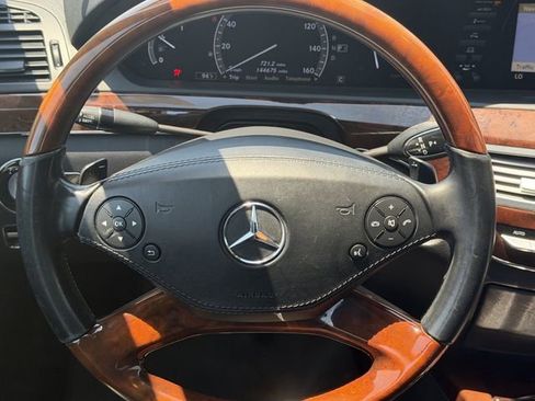 Used 2010 Mercedes-Benz S 550 image 11