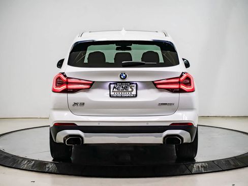 Used 2022 BMW X3 xDrive30i w/ Convenience Package AWD/4WD image 3