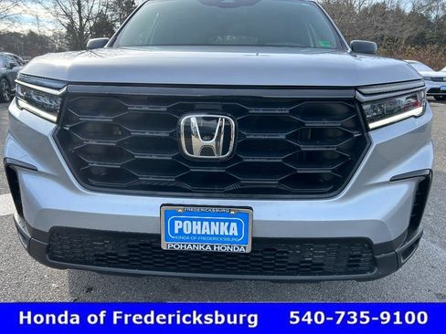 Certified 2024 Honda Pilot Sport image 14