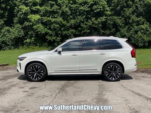 Used 2026 Volvo XC90 B6 Ultra w/ Protection Package AWD/4WD image 4