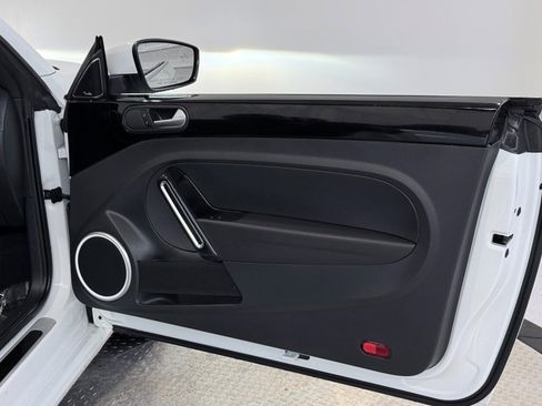 Used 2019 Volkswagen Beetle 2.0T Final Edition SEL image 14