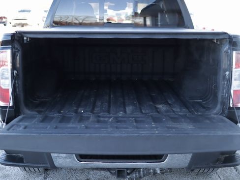 Used 2016 GMC Canyon SLE w/ Nightfall Edition image 27