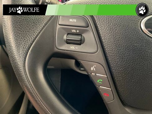 Used 2015 Kia Forte LX FWD image 12