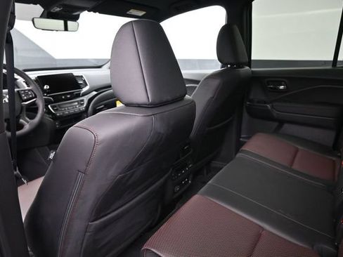 New 2026 Honda Ridgeline Black Edition image 2