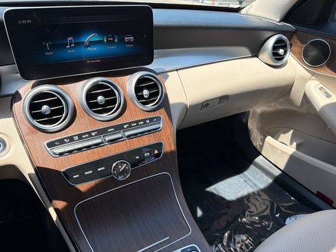 Used 2020 Mercedes-Benz C 300 4MATIC Sedan image 23