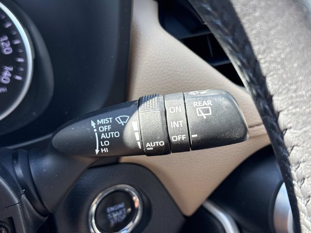 Used 2022 Toyota RAV4 XLE Premium AWD/4WD image 26