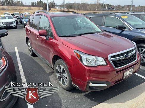 Used 2018 Subaru Forester 2.5i Premium w/ All-Weather Package image 4