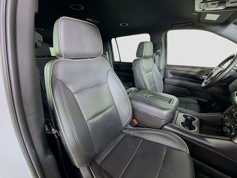 Used 2023 Chevrolet Suburban Premier RWD image 32