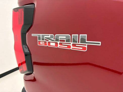 New 2026 Chevrolet Colorado Trail Boss AWD/4WD image 24