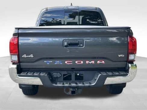 Used 2020 Toyota Tacoma SR5 AWD/4WD image 5