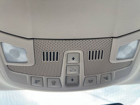 Used 2017 Ford Fusion SE w/ Equipment Group 601A FWD image 24