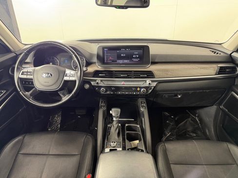 Used 2020 Kia Telluride EX w/ EX Premium Package image 29