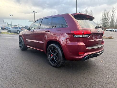 Used 2017 Jeep Grand Cherokee SRT image 5