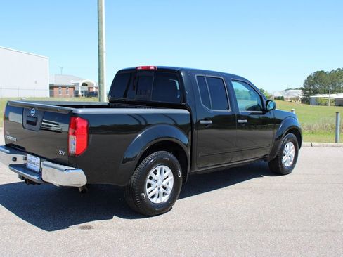 Used 2016 Nissan Frontier SV RWD image 16