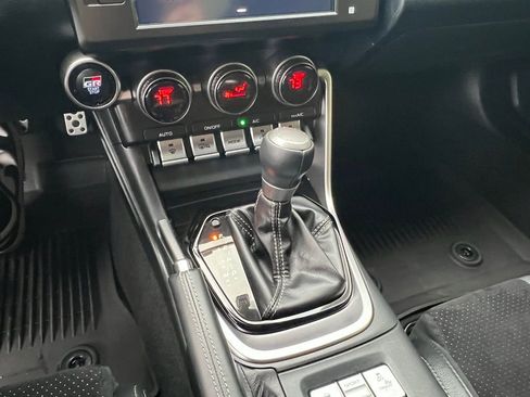 Certified 2025 Toyota GR86 Premium w/ Performance Package image 18