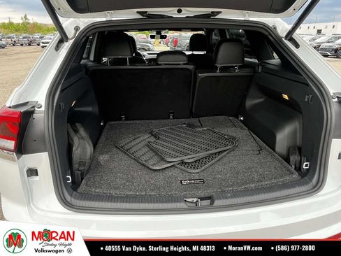 Certified 2023 Volkswagen Atlas Cross Sport SEL AWD/4WD image 12