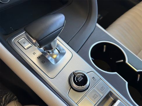 Used 2022 Genesis G70 3.3T image 13