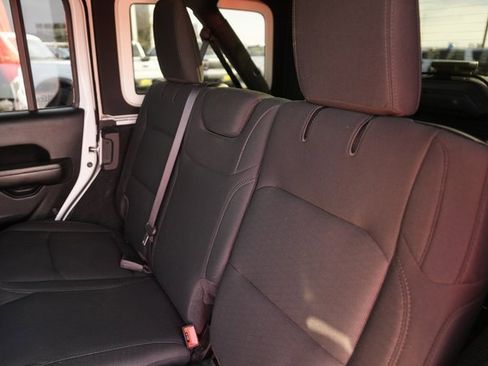 Used 2020 Jeep Wrangler Unlimited Sport image 13