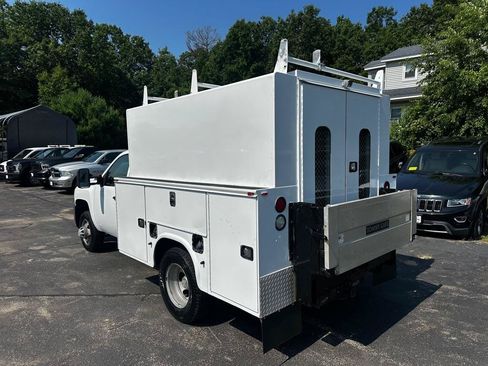 Used 2009 Chevrolet Silverado 3500 W/T RWD image 3