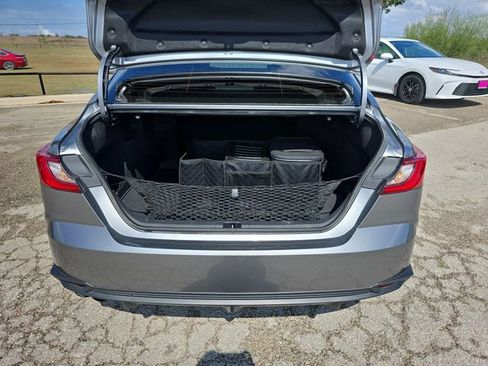 Used 2026 Toyota Camry SE w/ Convenience Package FWD image 13