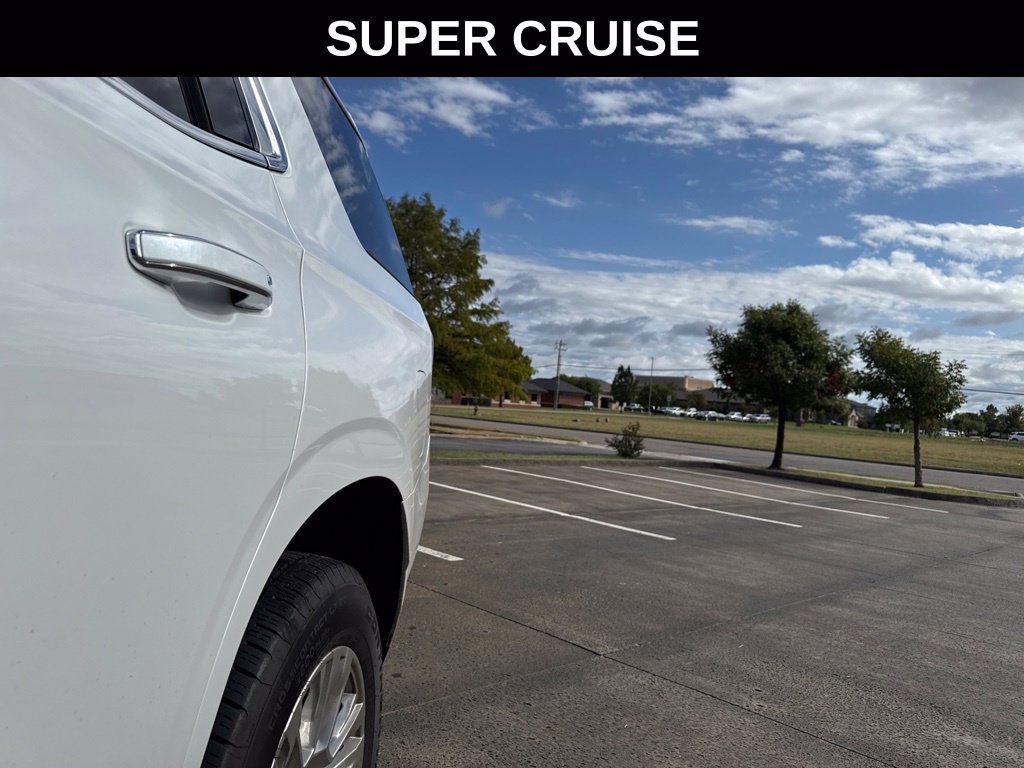 Used 2024 GMC Yukon Denali w/ Advanced Technology Package AWD/4WD image 9