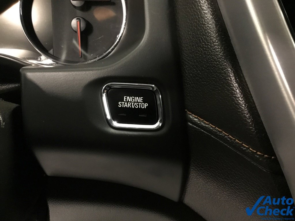 Used 2022 GMC Acadia AT4 w/ Technology Package AWD/4WD image 48