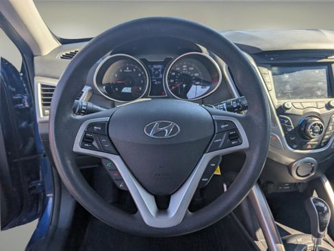 Used 2015 Hyundai Veloster image 15