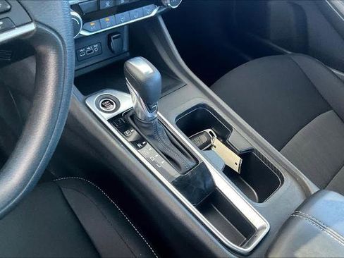 Certified 2024 Nissan Sentra SV image 15