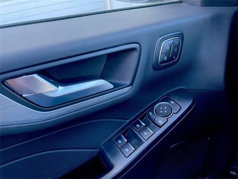 Used 2024 Ford Escape Platinum image 13