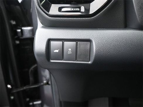 Certified 2025 Honda Pilot Touring image 24