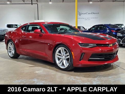 Used 2016 Chevrolet Camaro LT RWD image 3