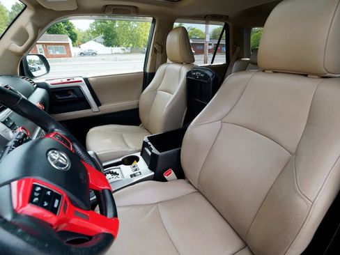 Used 2010 Toyota 4Runner Limited AWD/4WD image 21