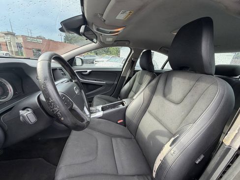 Used 2013 Volvo S60 T5 FWD image 11
