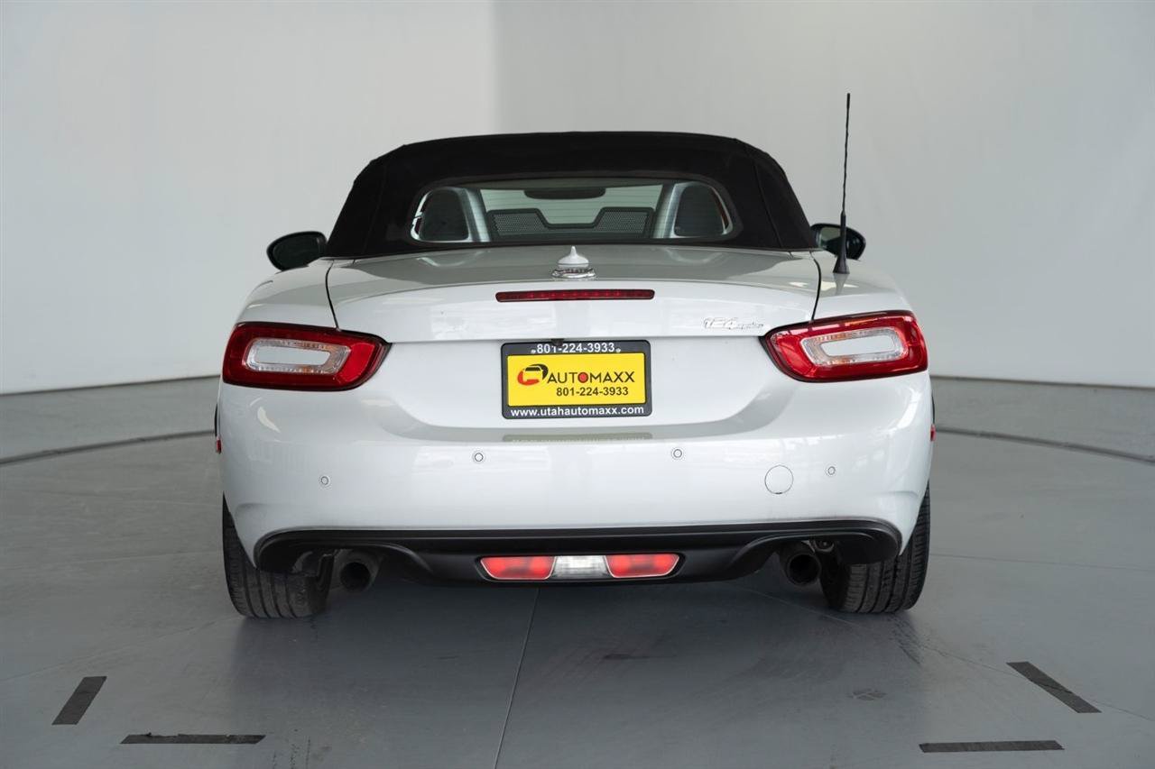 Used 2019 FIAT 124 Spider Lusso w/ Convenience Group RWD image 6