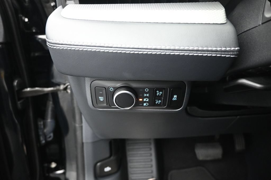 Certified 2023 Ford Mustang Mach-E Select RWD image 13