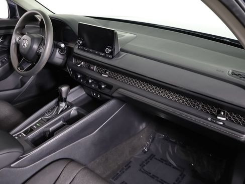 Used 2023 Honda Accord EX image 27