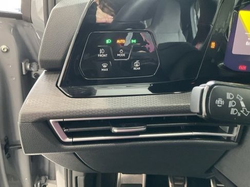 Used 2024 Volkswagen GTI Autobahn image 9