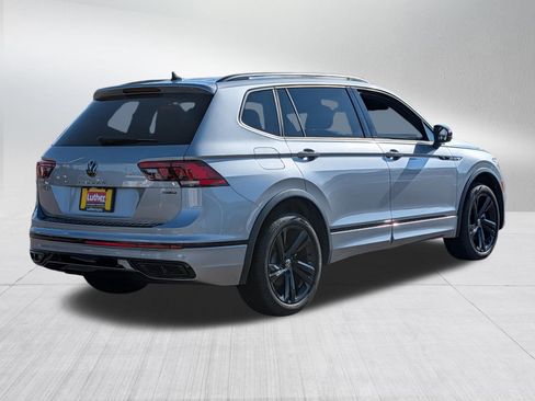 Used 2024 Volkswagen Tiguan SE R-Line w/ MDO Package, Two-Row image 7