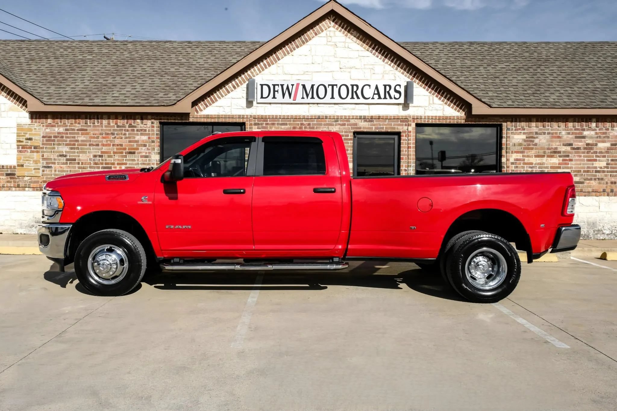 Used 2023 RAM 3500 Big Horn AWD/4WD image 7
