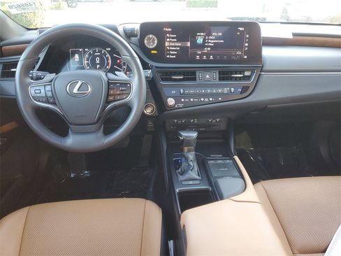 Used 2022 Lexus ES 350 w/ Premium Package image 8