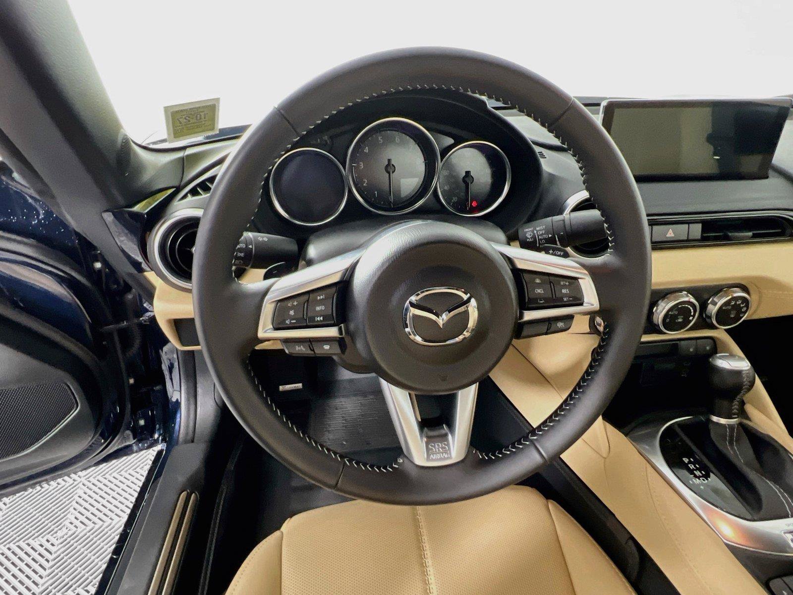 Used 2025 MAZDA MX-5 Miata RF Grand Touring w/ Appearance Package RWD image 10