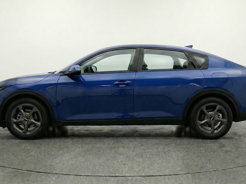 Used 2025 Kia K4 LXS image 5