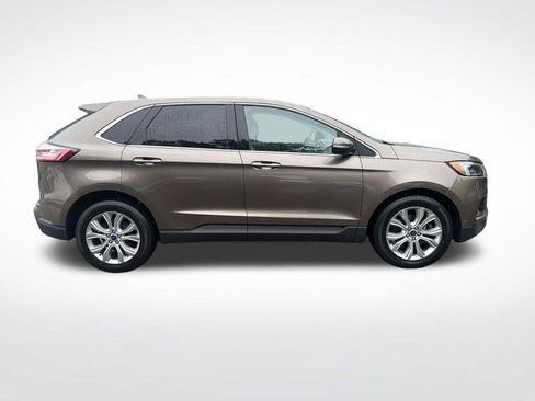 Used 2019 Ford Edge Titanium w/ Equipment Group 301A AWD/4WD image 7