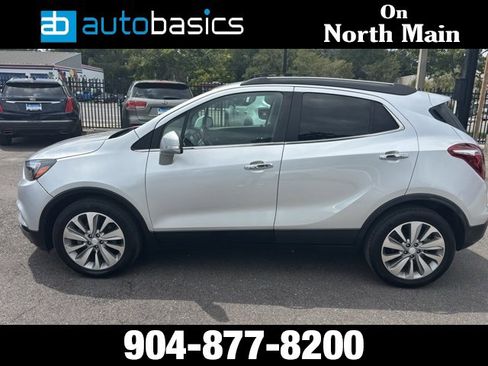 Used 2019 Buick Encore Preferred image 2