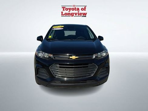 Used 2020 Chevrolet Trax LS w/ Tint and Cruise Package image 8