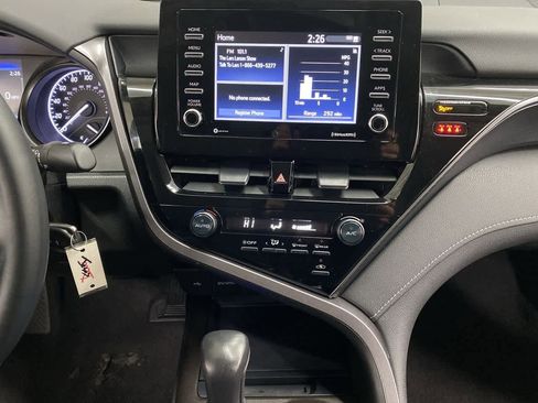 Used 2021 Toyota Camry SE image 23
