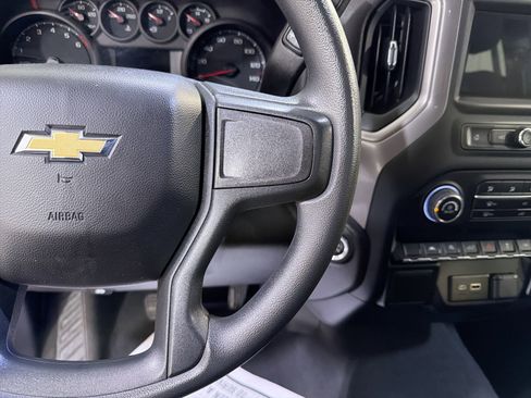 Used 2022 Chevrolet Silverado 1500 Custom image 15
