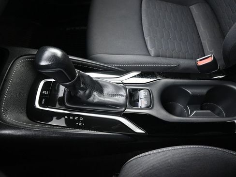 Used 2020 Toyota Corolla Hatchback FWD image 21
