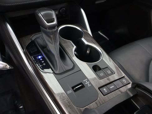 Used 2020 Toyota Highlander Limited image 50