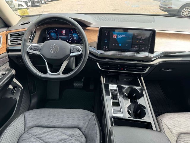 Certified 2026 Volkswagen Atlas SE w/ Panoramic Sunroof Package AWD/4WD image 13